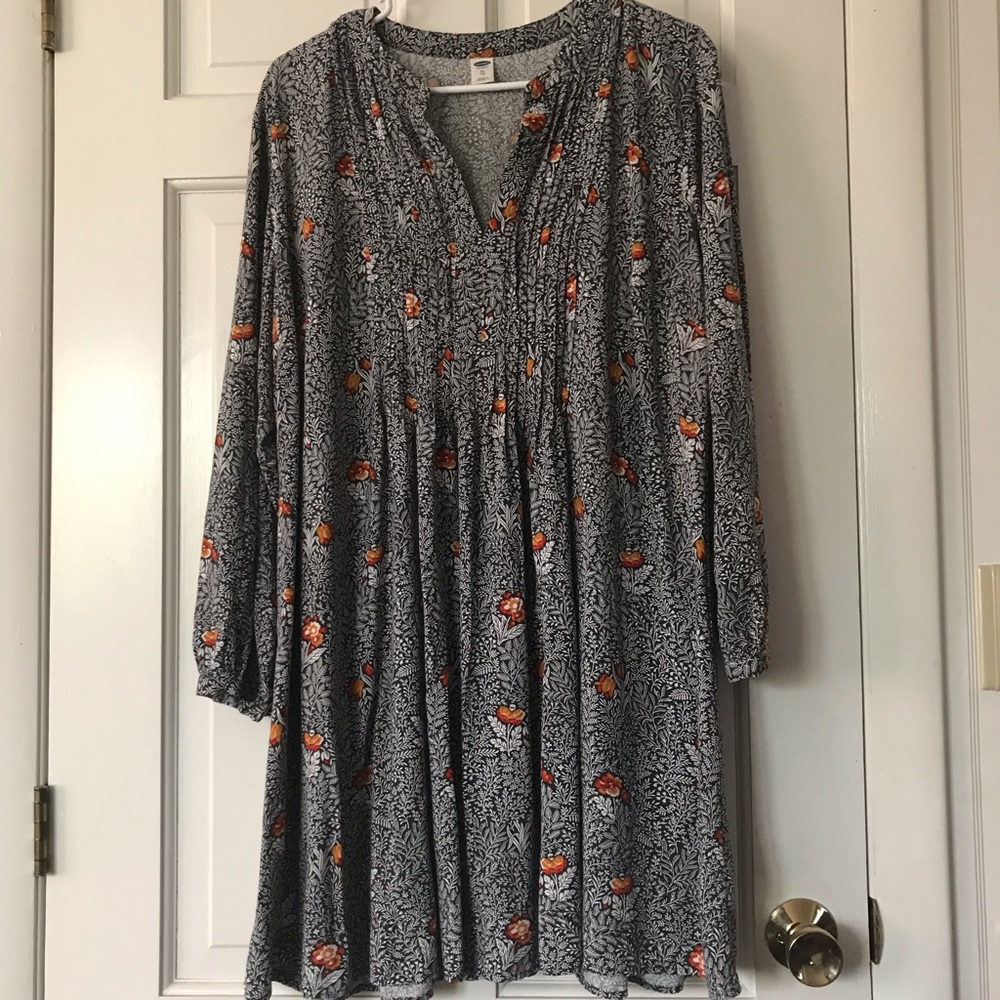 Old Navy Peasant Dress with gray floral print